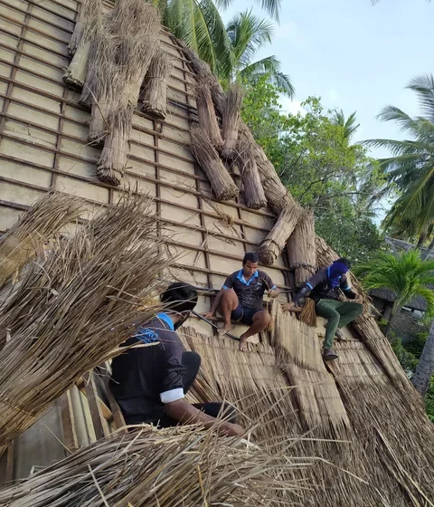 Roof thatch replacement across 28 villas — Four Seasons Kuda Huraa, 2022