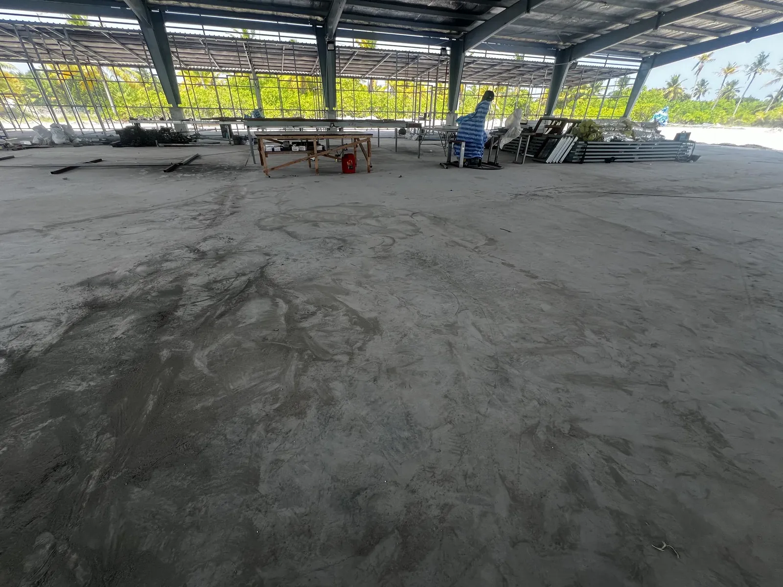 Aircraft hangar floor coating